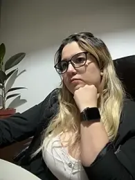 amooraaamoon webcam model stream image
