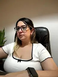 amooraaamoon webcam model stream image