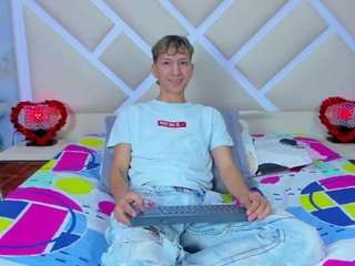 mikee-whitee webcam model stream image