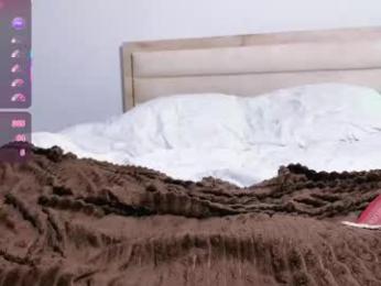 blooming_soul webcam model stream image