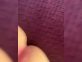 Vinolina webcam bongacams model stream image