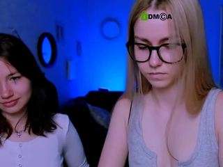 meddi-gold webcam model stream image