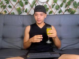 Tiven Prince webcam model stream image