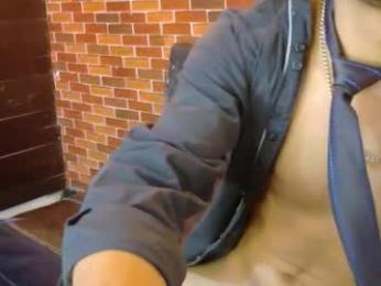 annyeli_bigtits webcam model stream image