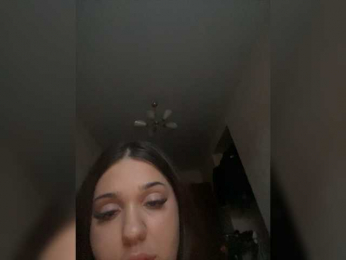 Pureee webcam model stream image