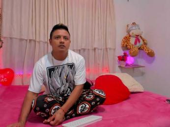 Michelleysneyder webcam model stream image