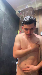 Maitrecesar75 webcam model stream image