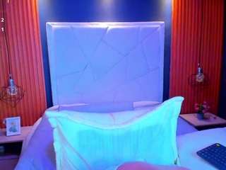 emily-white9 webcam model stream image