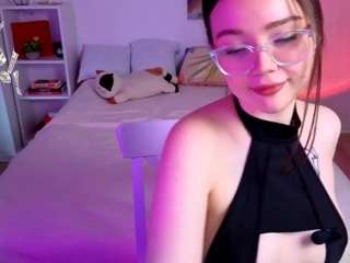milena-hailey webcam model stream image