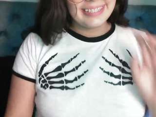 paola2lyon webcam model stream image