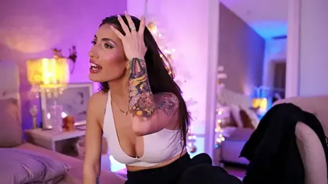 OhhAisha webcam model stream image