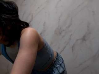 berniekariger webcam model stream image