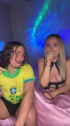 blopose_hot webcam model stream image