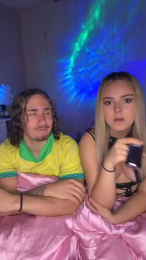 blopose_hot webcam model stream image