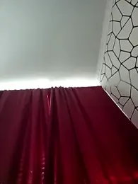 Hornyblond_Bella webcam model stream image