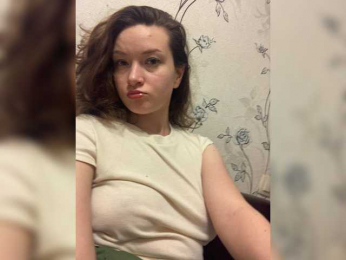 kurtizanka-partizanka webcam model stream image
