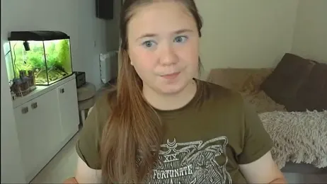 remirann_ webcam model stream image