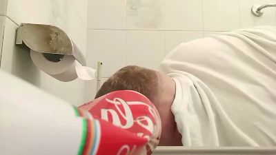 Hugedoee04 webcam cam4 model stream image