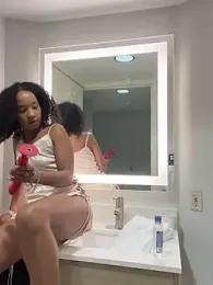 LunalustycumslutPornstar webcam model stream image