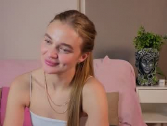 moirawenzinger webcam chaturbate model stream image