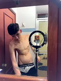 Luck__090 webcam model stream image