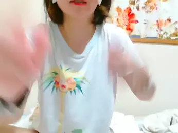 liliyRiSAcha-n webcam model stream image