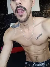 Leo_Vesper webcam model stream image