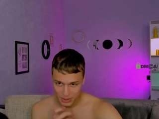 suzi-love webcam model stream image