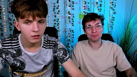 travis_wolf_ webcam model stream image