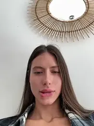 Ellzaa_ webcam model stream image