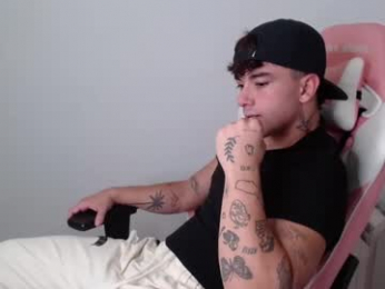 castrotwins webcam model stream image