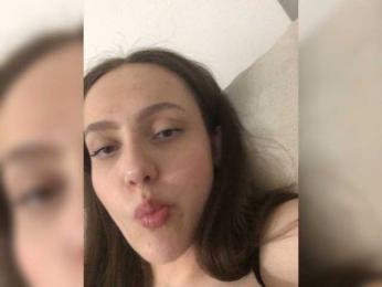 Mae4614 webcam bongacams model stream image