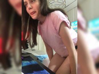 Mae4614 webcam bongacams model stream image