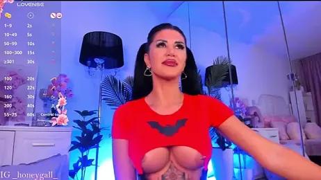 GallienneGold webcam model stream image