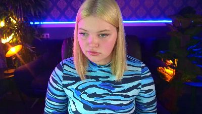 CuteeDoraa webcam model stream image