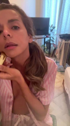 GigiParis webcam model stream image