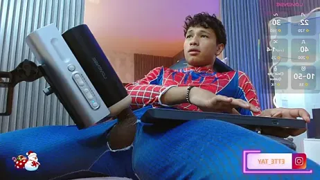 Ette_tay webcam stripchat model stream image