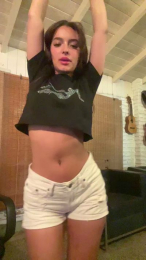 1975Nicole webcam model stream image