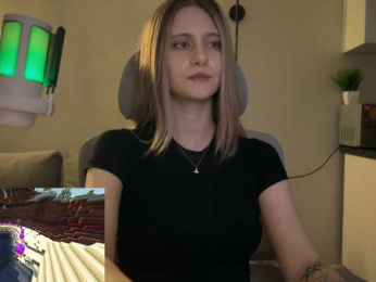 HeyRina webcam model stream image