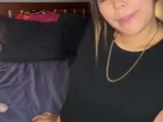 lillytillercam webcam model stream image