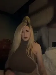 prachernadine webcam model stream image