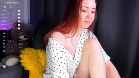 Petite_Ginger webcam model stream image