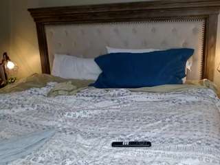 reddobsessionof webcam model stream image