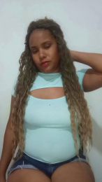Monica2702 webcam model stream image