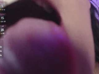 nicollewillow webcam model stream image