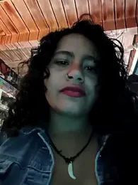 Yaya_watson webcam stripchat model stream image