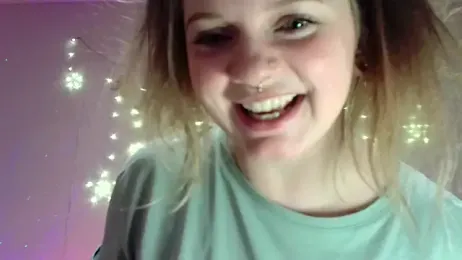 MichelleVibes18 webcam model stream image