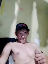 Cloud0nMycock webcam model stream image