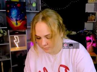 mila-spring webcam model stream image