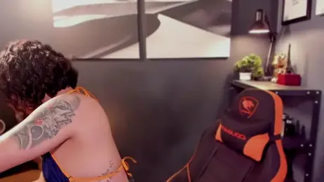 callmeLUNA webcam model stream image